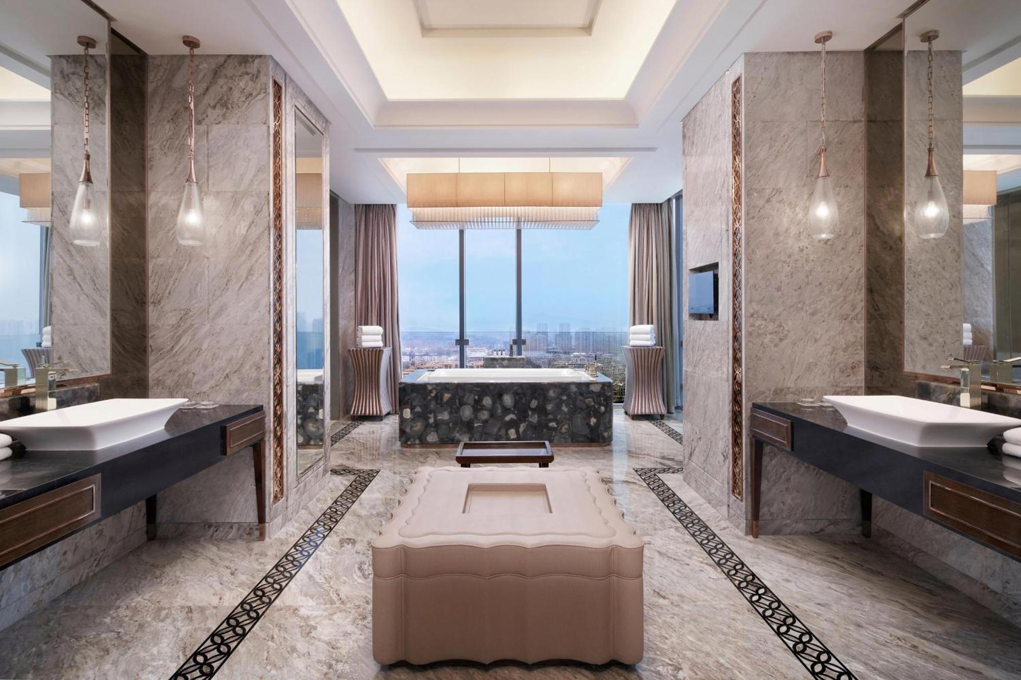 Sheraton Qingdao Licang Hotel Eksteriør bilde